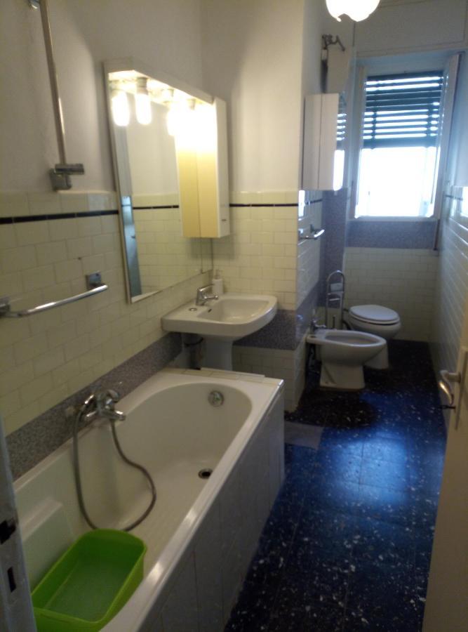B&B 56 EURO a NOTTE Cagliari Esterno foto